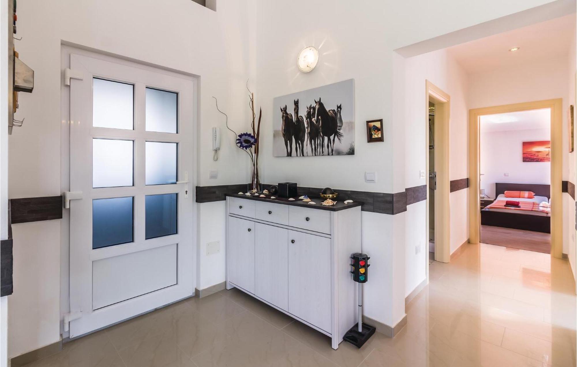 Stunning Apartment In Fazana With House Sea View Exterior photo