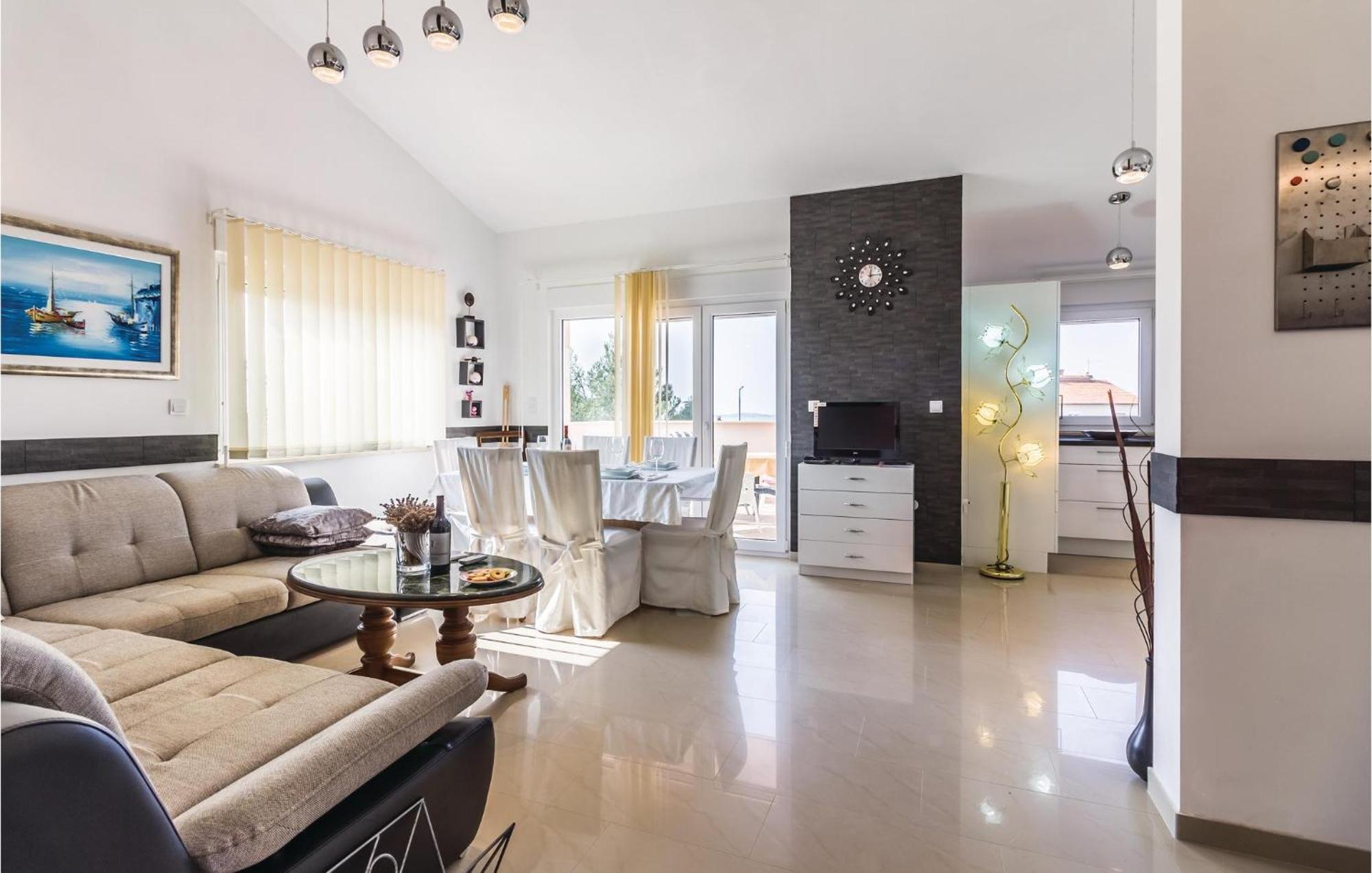 Stunning Apartment In Fazana With House Sea View Exterior photo